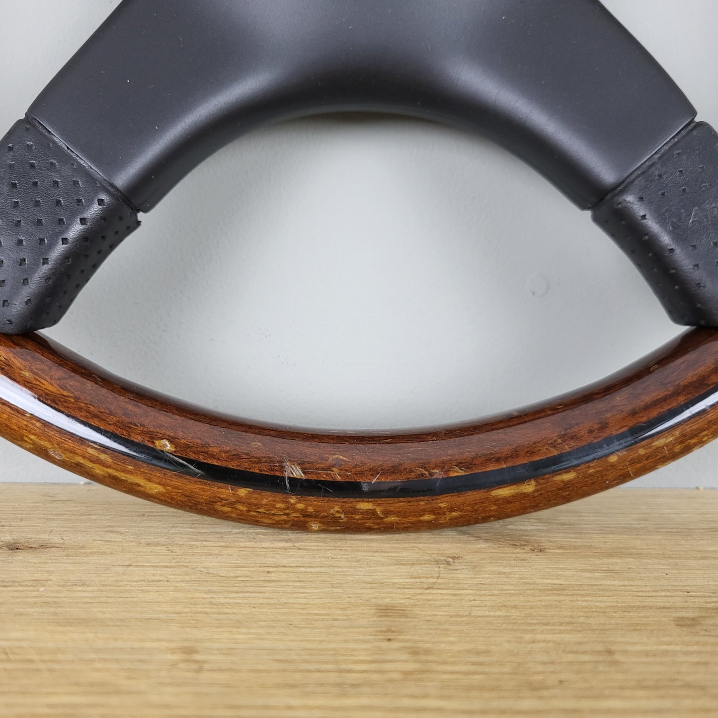 Nardi Gara 4/4 W mahogany wood steering wheel (1990)