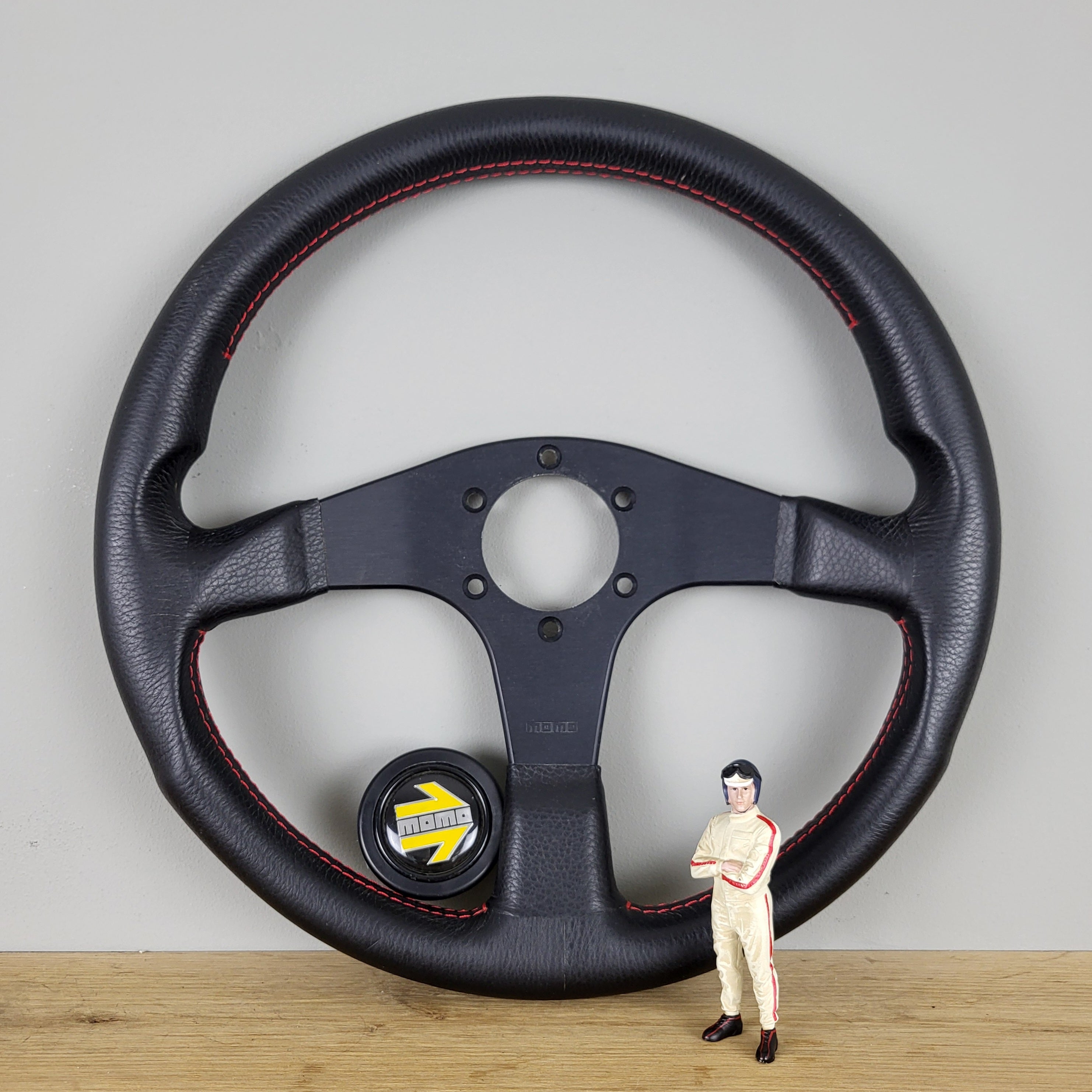 Momo Corse TYP D35 classic leather steering wheel (1994) -NOS