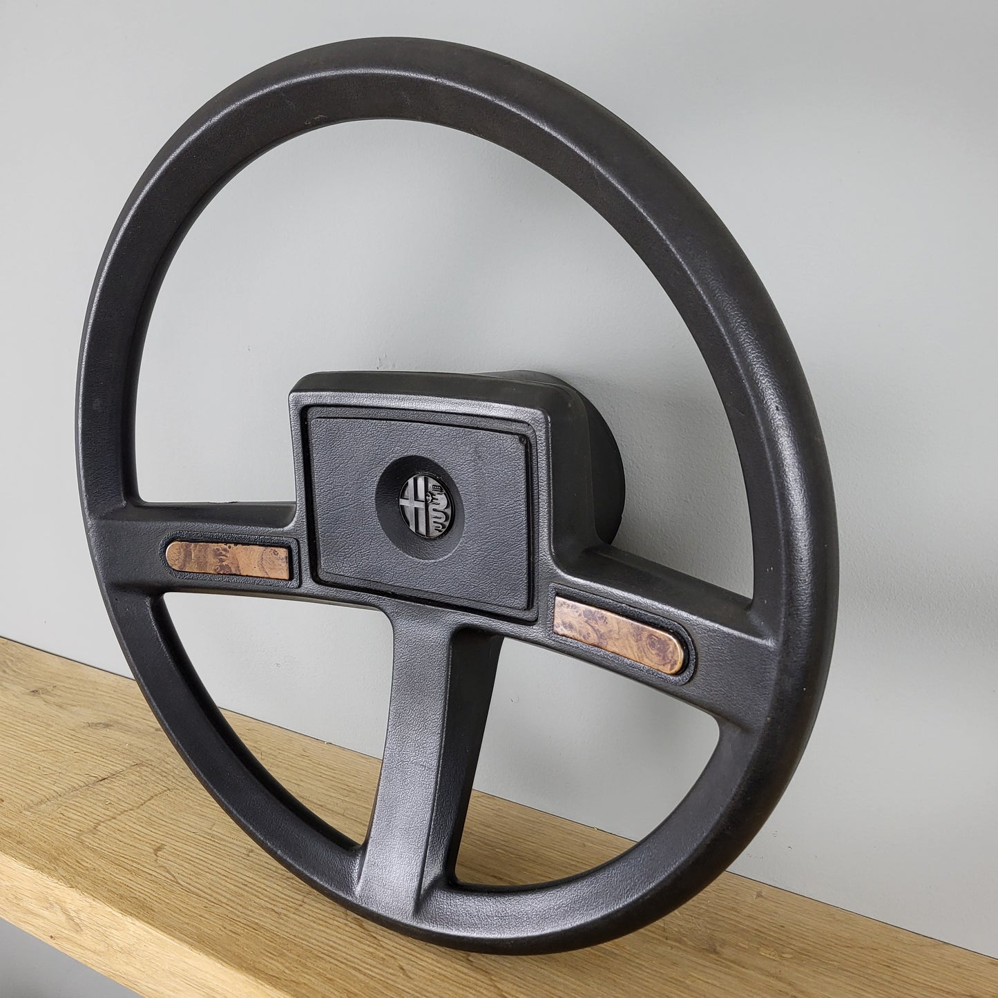 Alfa Romeo 6 ("Sei") steering wheel (1979)