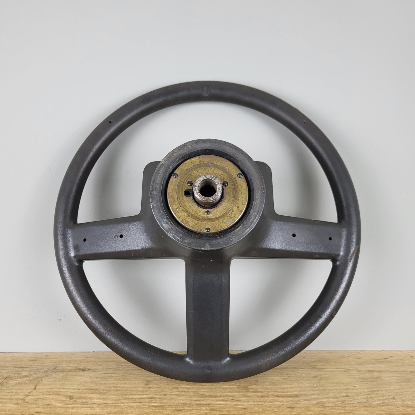 Alfa Romeo 6 ("Sei") steering wheel (1979)