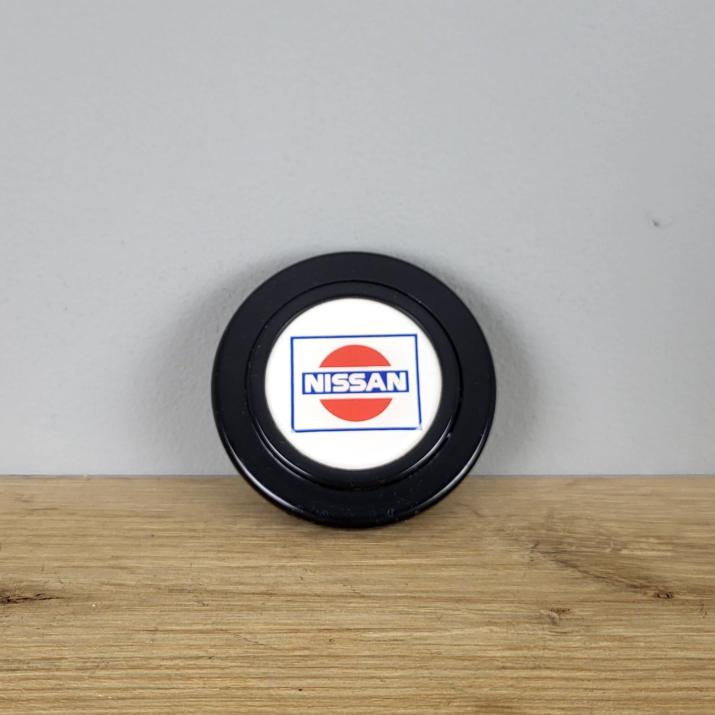 Nissan horn push button Luisi