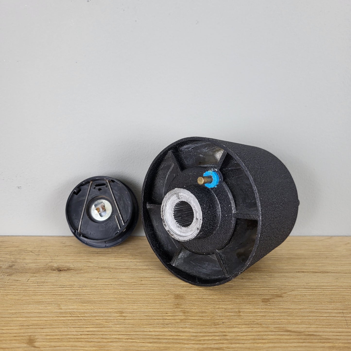 BMW E10 series steering wheel hub adapter kit Personal 0156