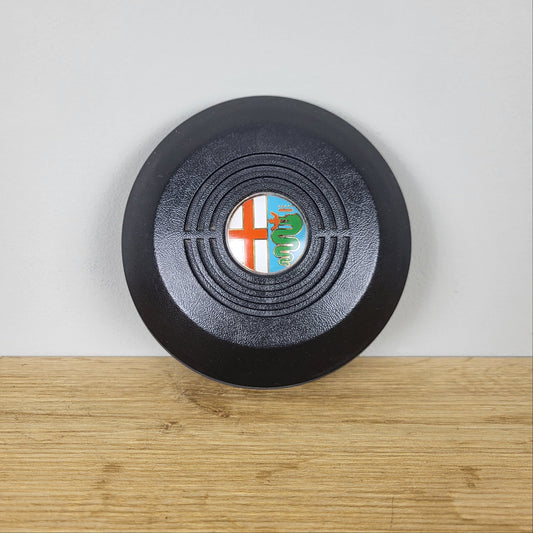 Alfa Romeo Spider / GTV / 33 / 75 steering wheel center cap V.G.