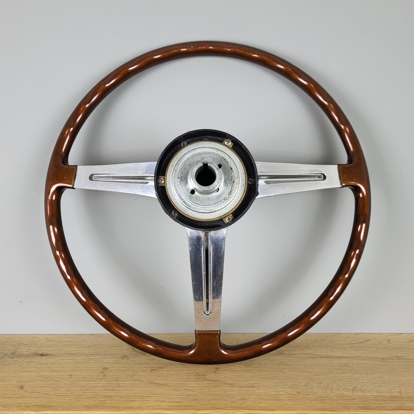 Alfa Romeo Giulia Super Biscione / 1750 Berlina / GTV steering wheel (1972)