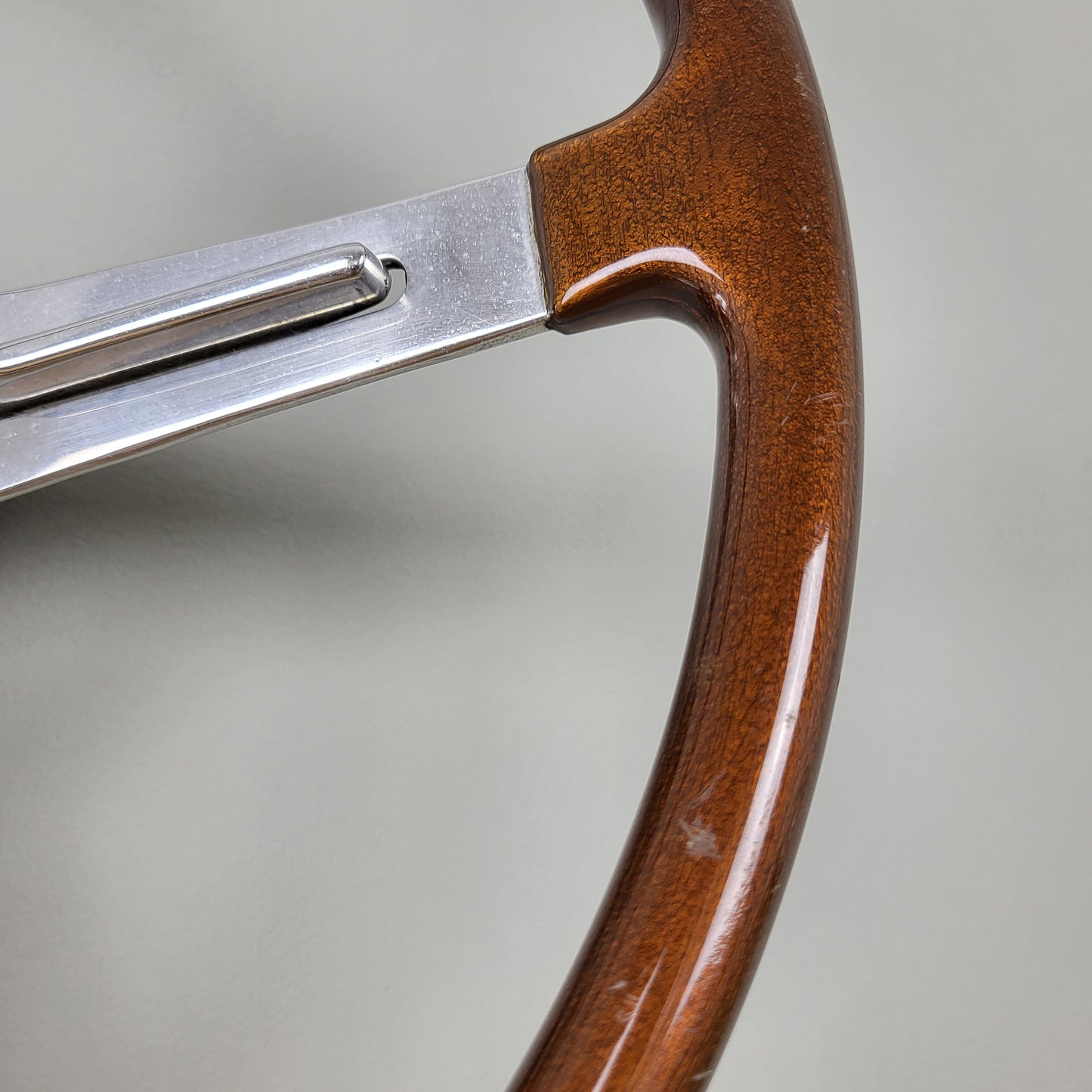 Alfa Romeo Giulia Super Biscione / 1750 Berlina / GTV steering wheel (1972)