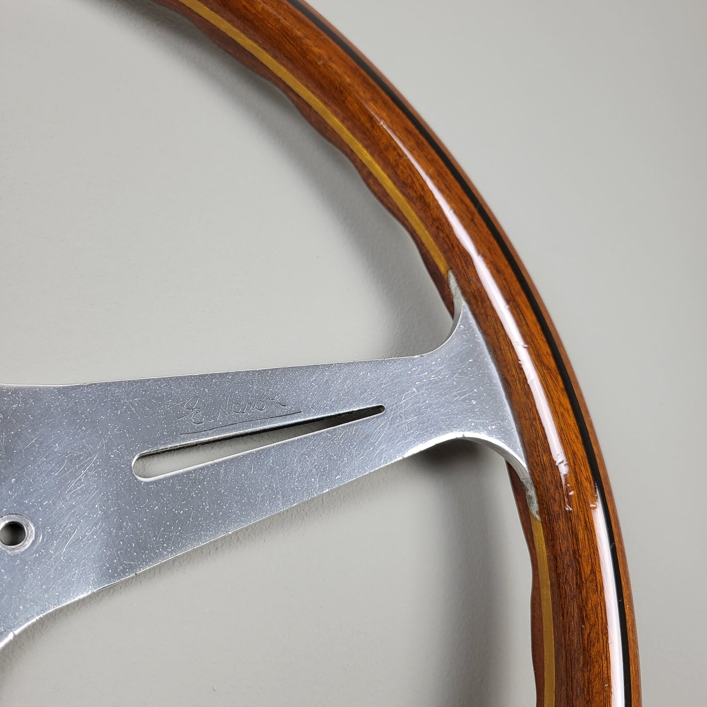 Nardi Classico mahogany wood steering wheel (1980)