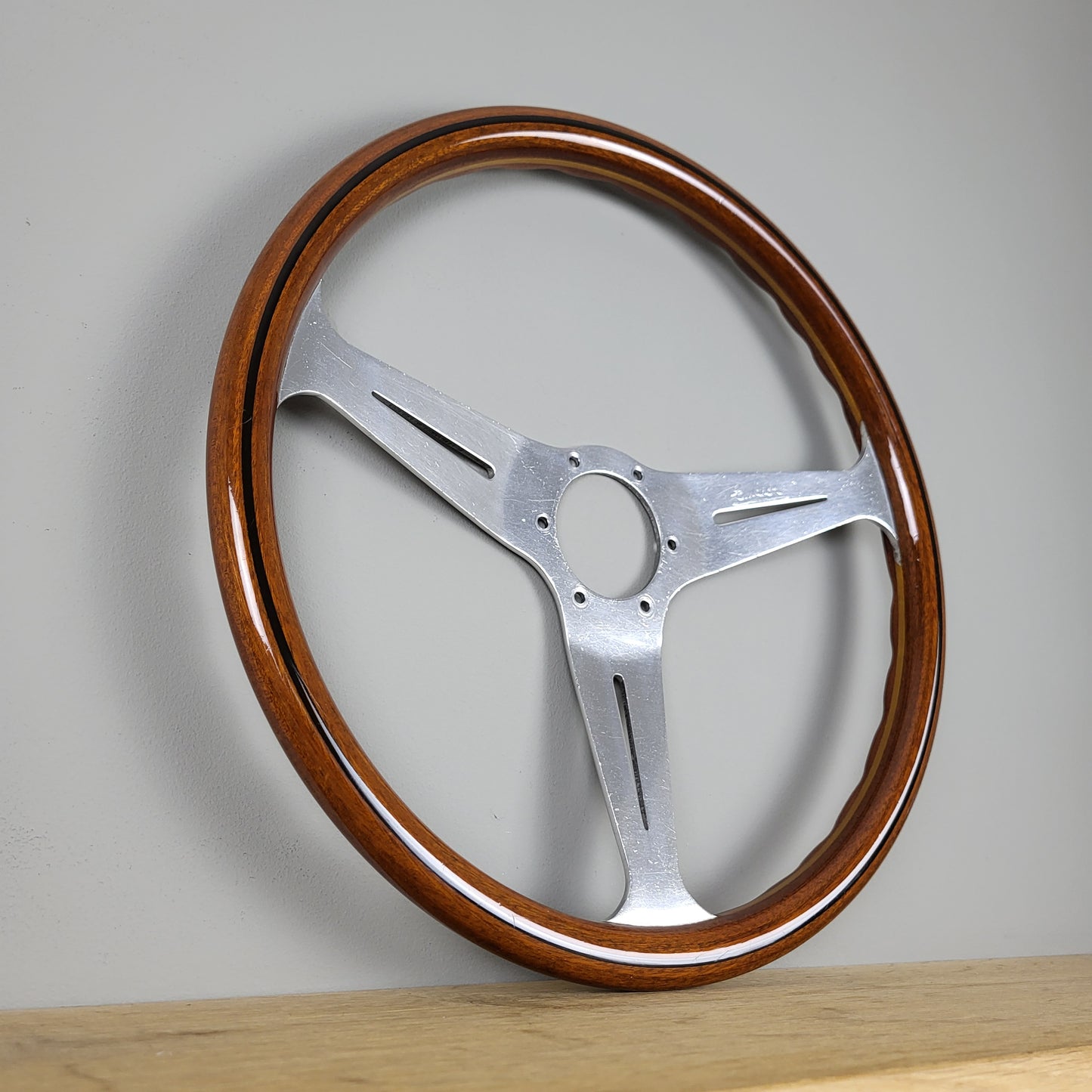 Nardi Classico mahogany wood steering wheel (1980)