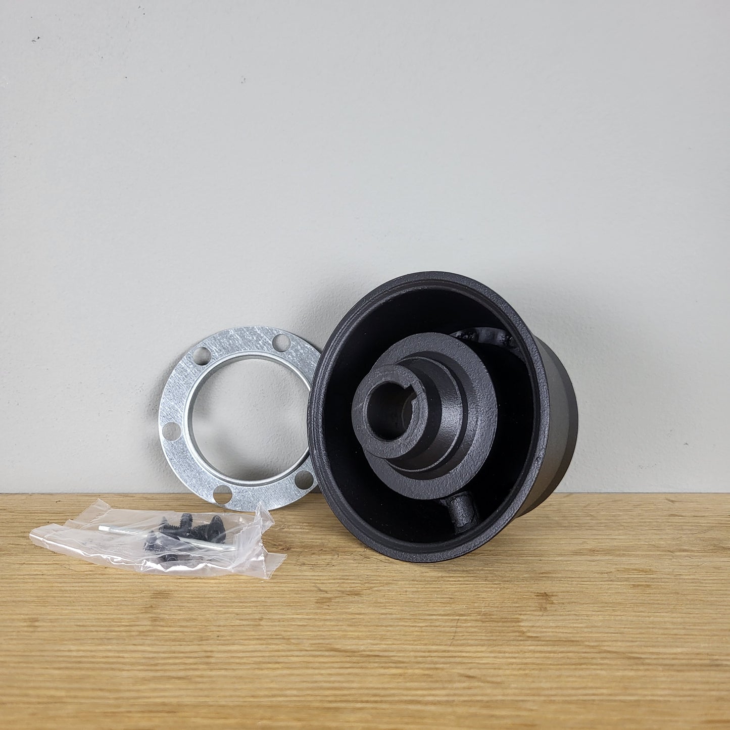 Alfa Romeo Giulia / GT Junior / Berlina / Spider / Duetto / Junior Zagato steering wheel hub adapter kit Luisi S1001 (NEW)