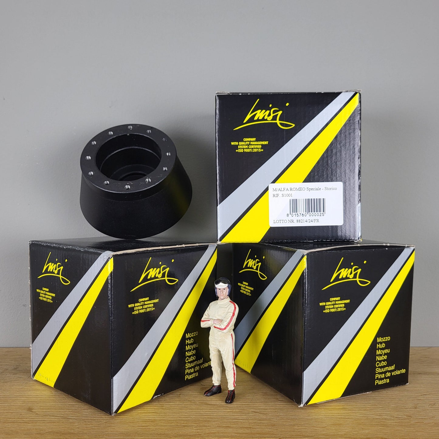 Luisi steering wheel hub adapter kit - all car makes & models (NEW)