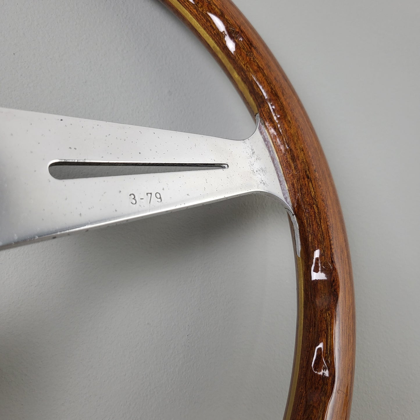 Nardi Classico mahogany wood steering wheel (1979)