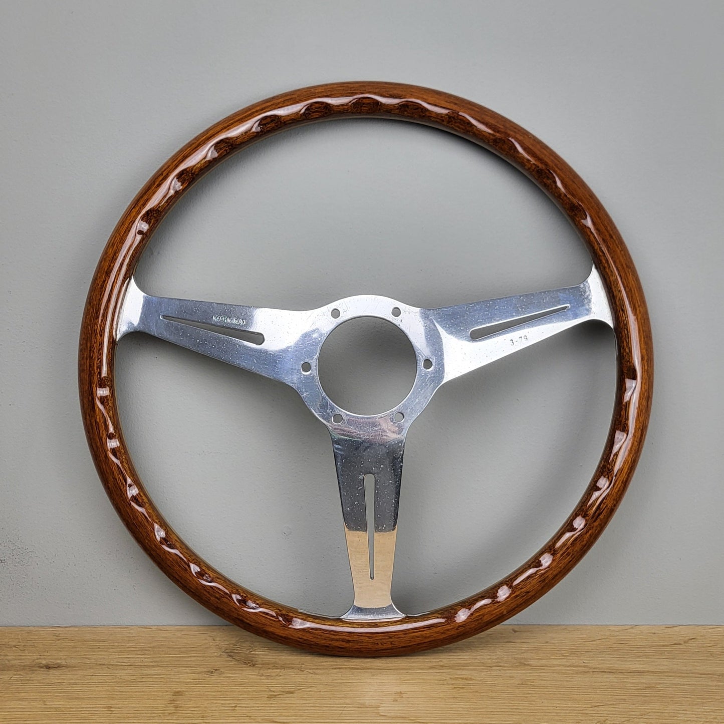 Nardi Classico mahogany wood steering wheel (1979)