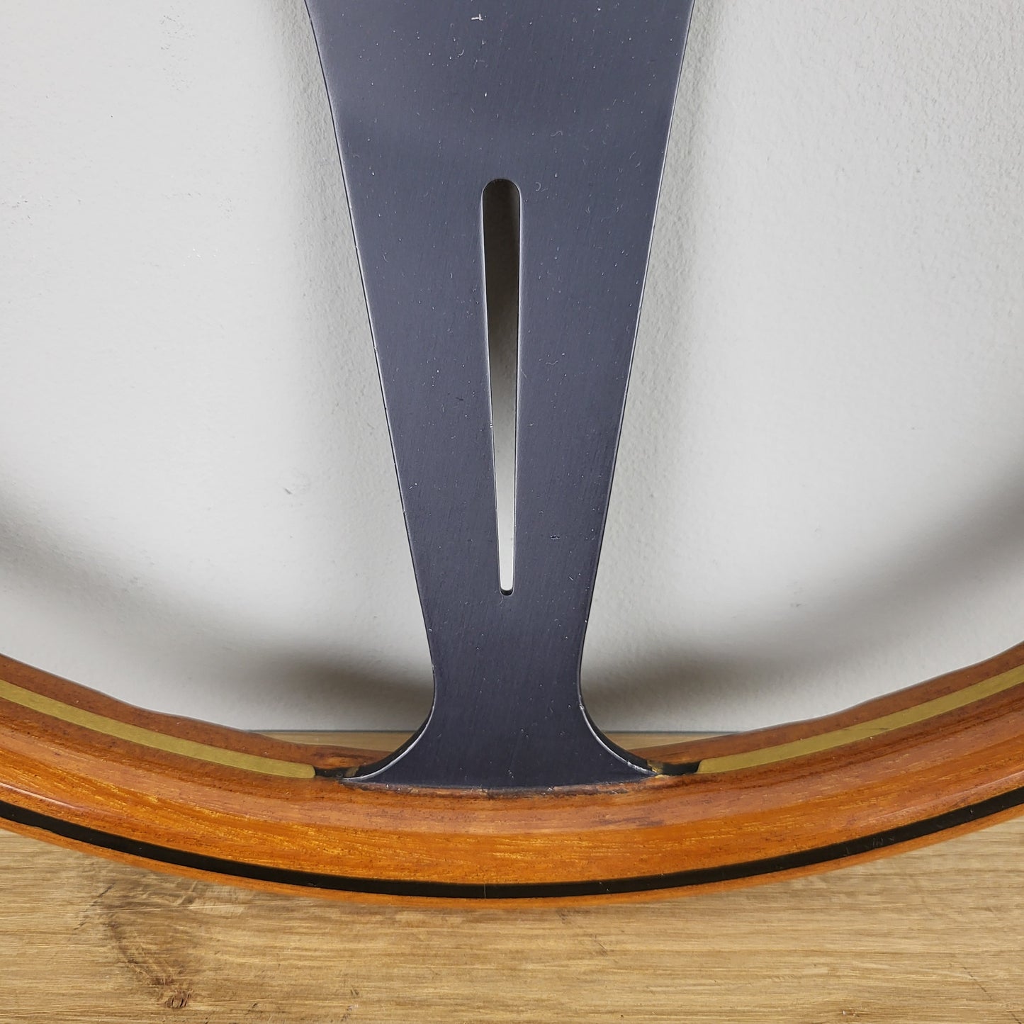 Nardi Classico mahogany wood steering wheel - black spokes (1980)