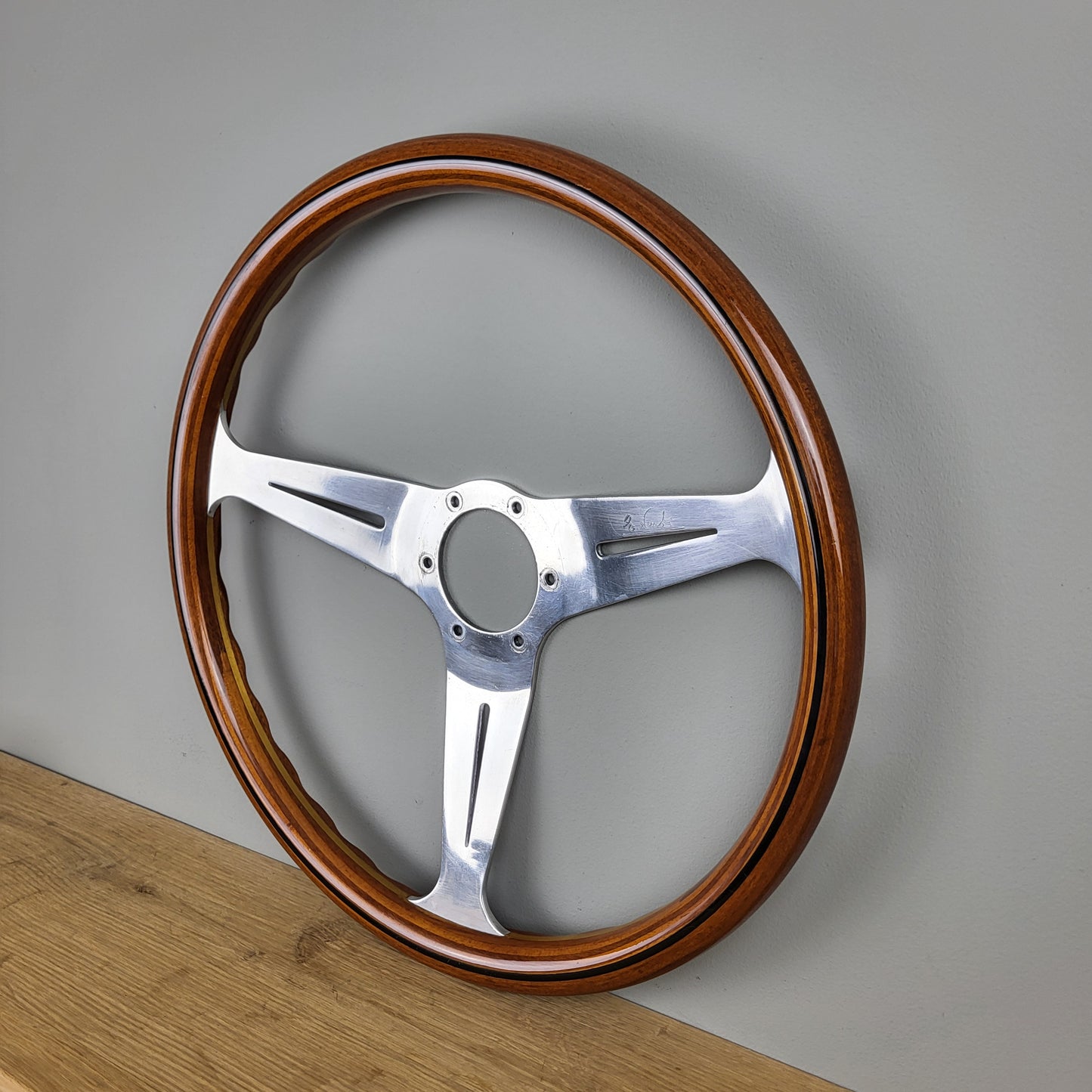Nardi Classico mahogany wood steering wheel (1977)