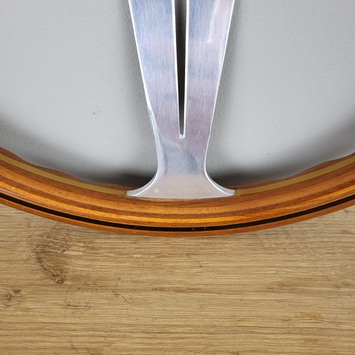 Nardi Classico mahogany wood steering wheel (1977)