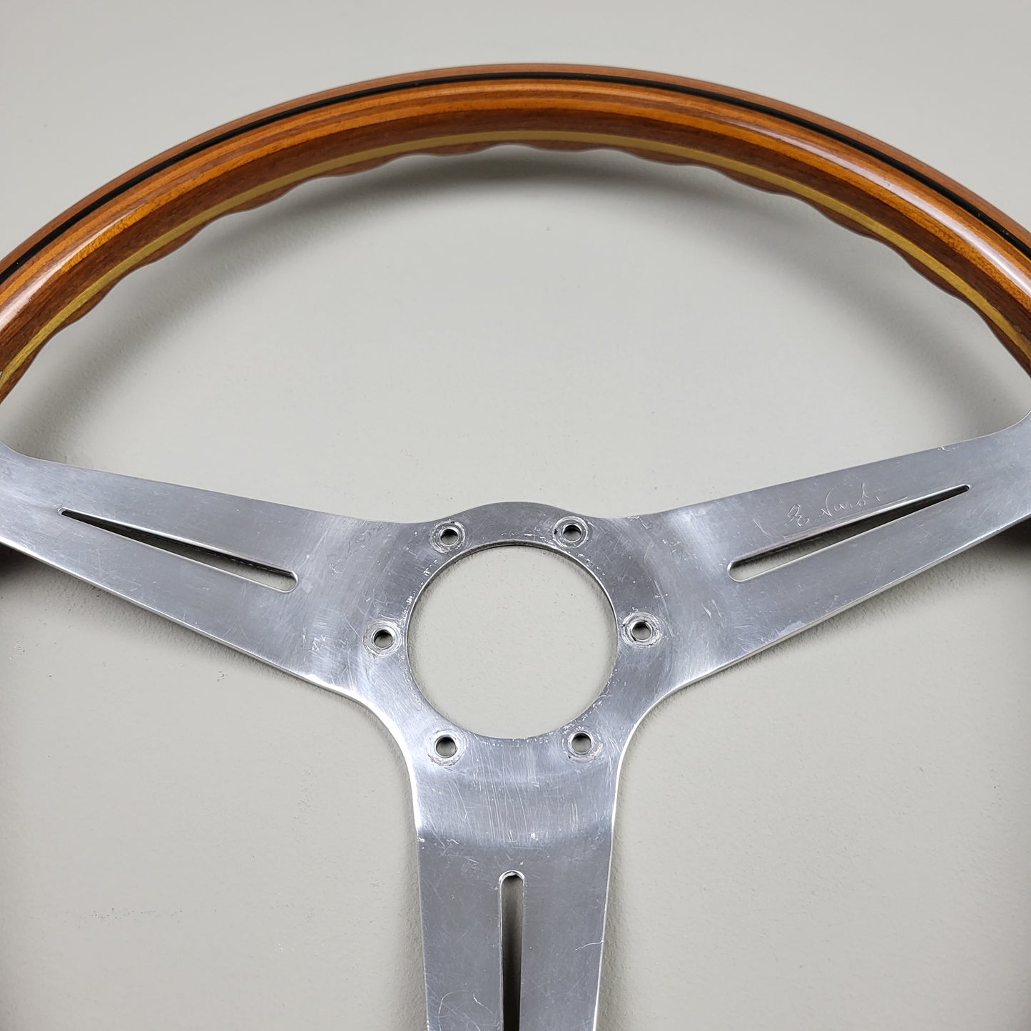Nardi Classico mahogany wood steering wheel (1977)