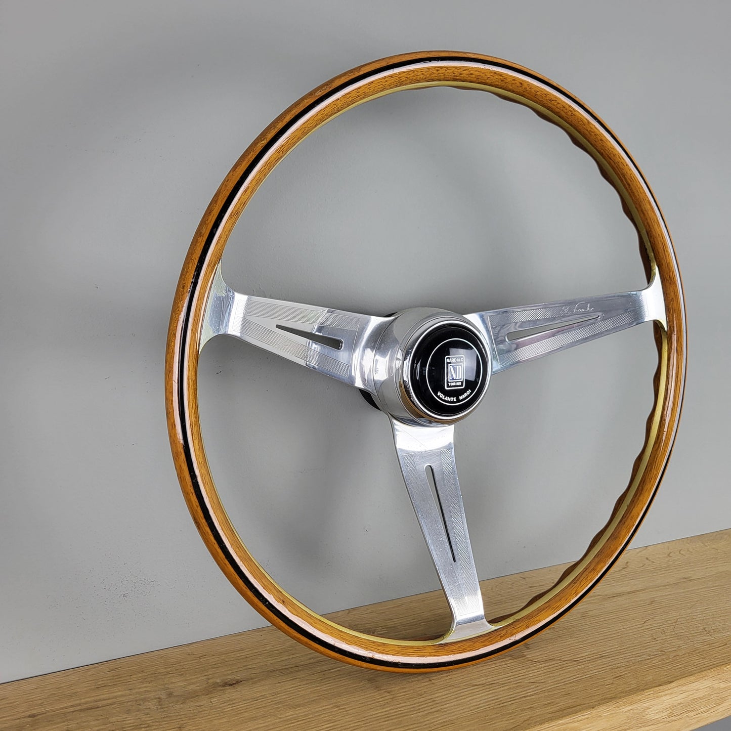 Nardi Anni 60 wooden steering wheel (1966)