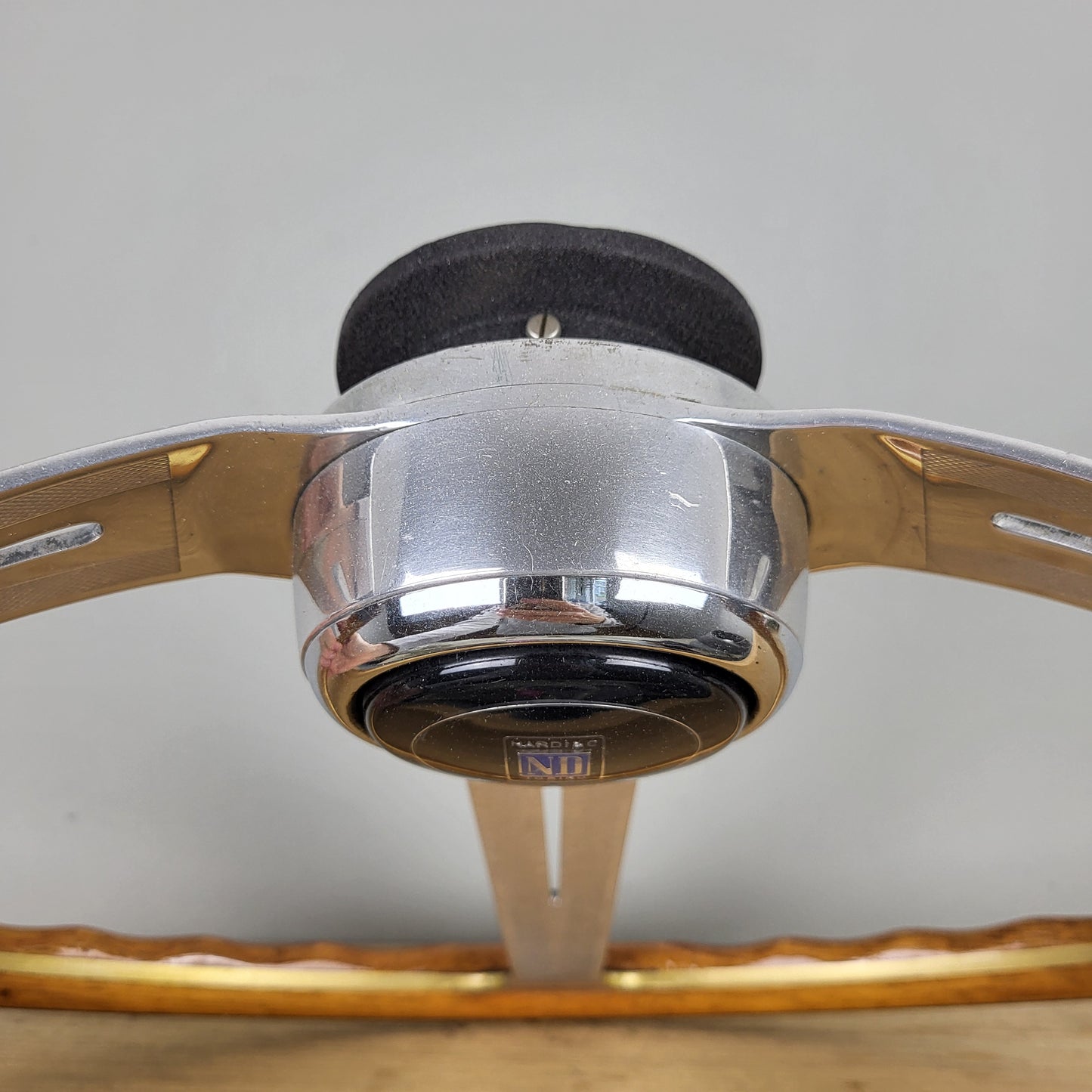 Nardi Anni 60 wooden steering wheel (1966)