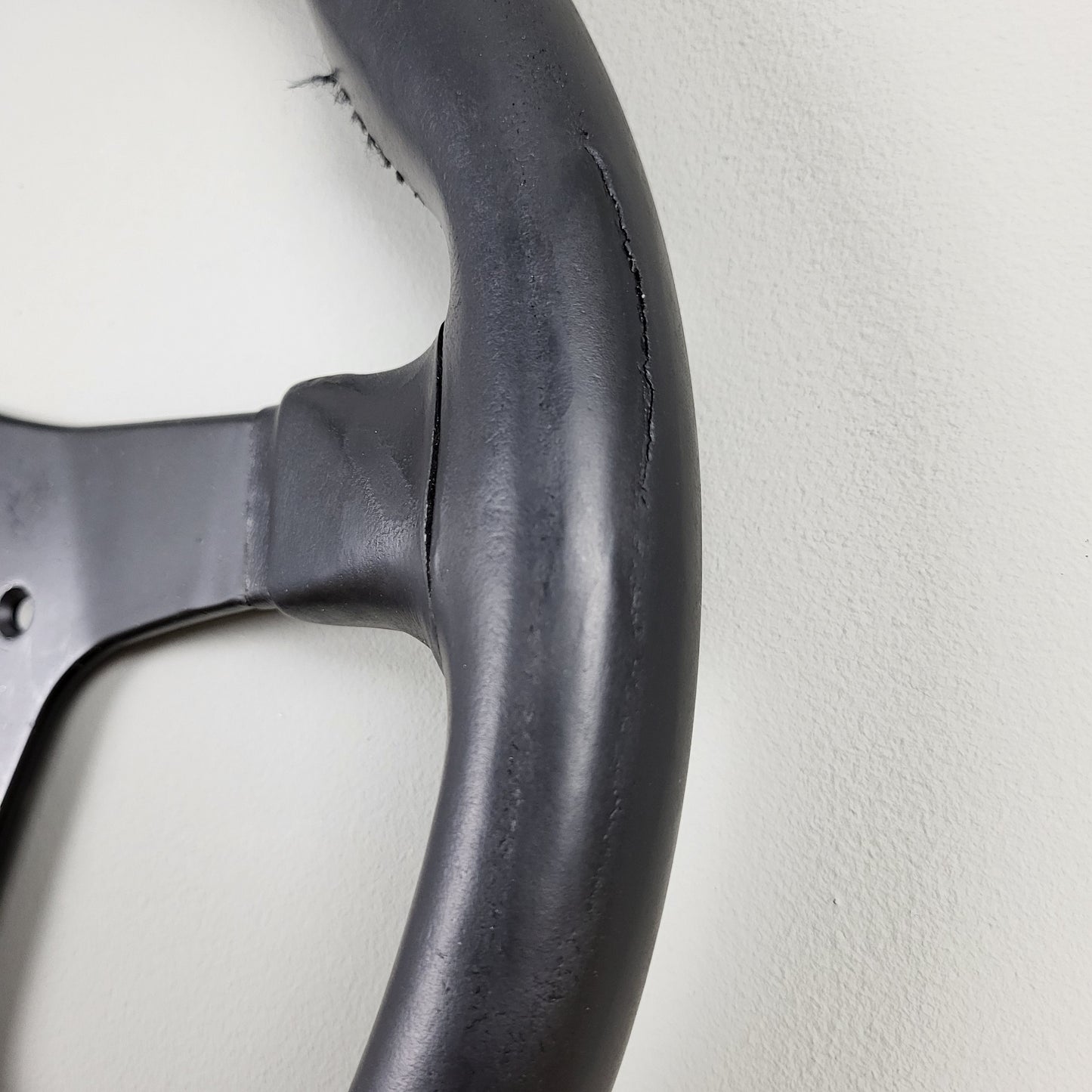 Nardi Gara 3/II leather steering wheel (1990s)