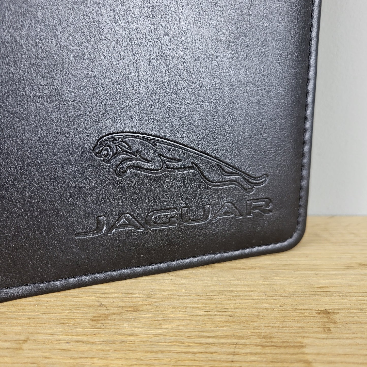 Jaguar XF Owners Manual (2016)