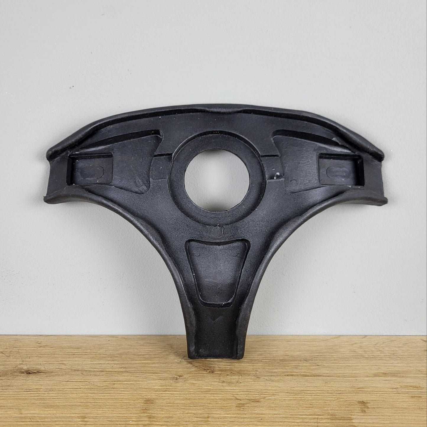 Luisi steering wheel center pad