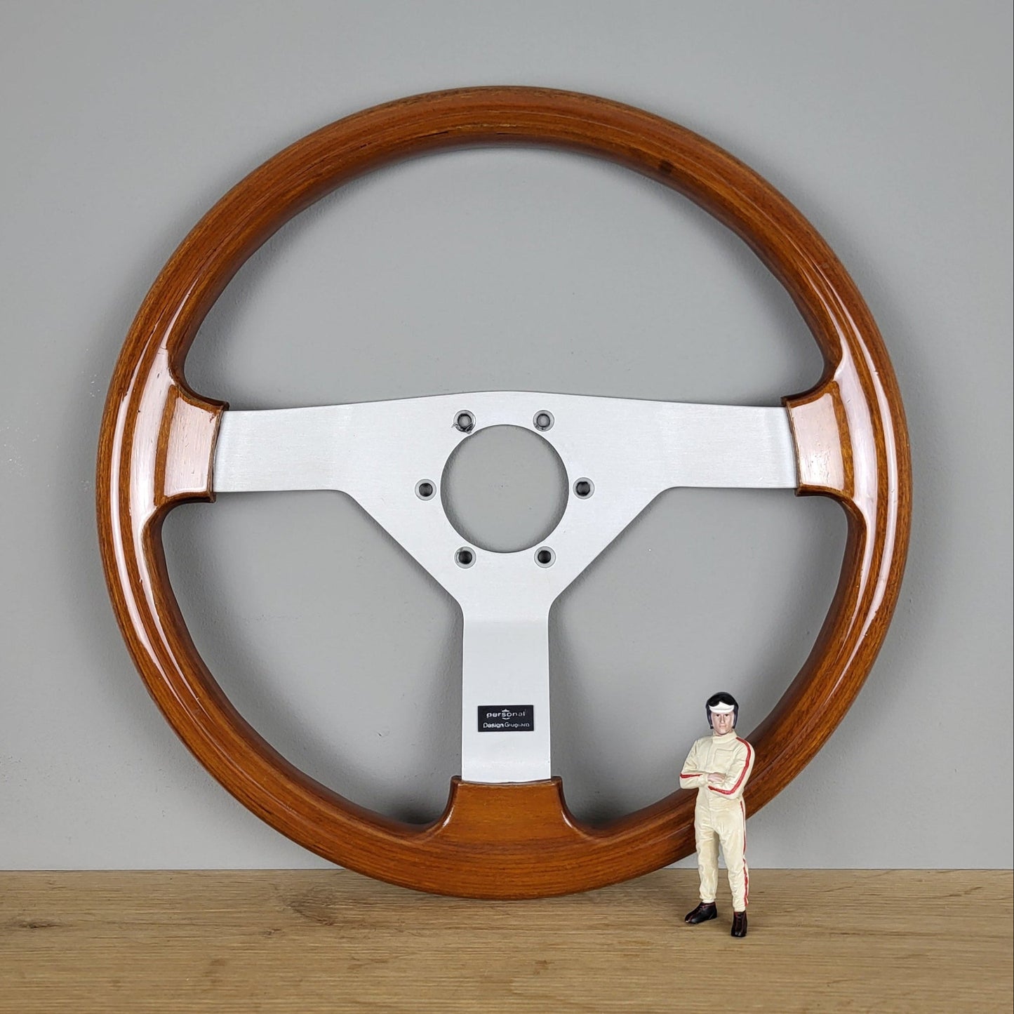 Personal Design Giugiaro wooden steering wheel (1986)