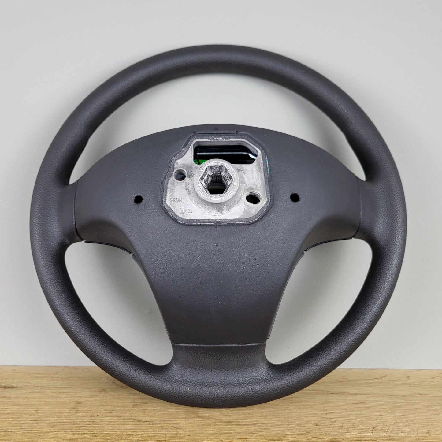 Volvo C30 / S40 / V40 / V50 steering wheel (2006-2013)