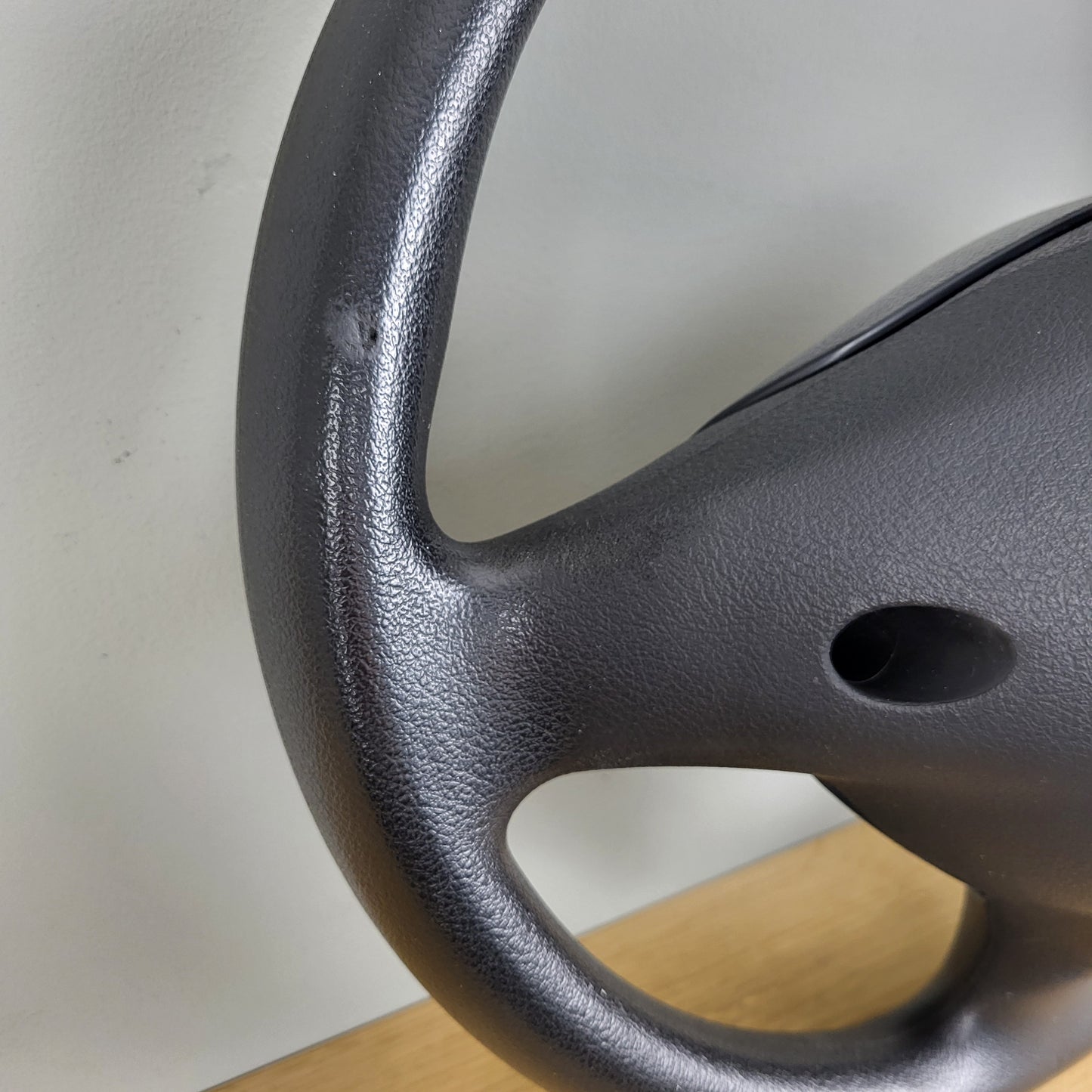 Alfa Romeo 147 TwinSpark steering wheel (2001)