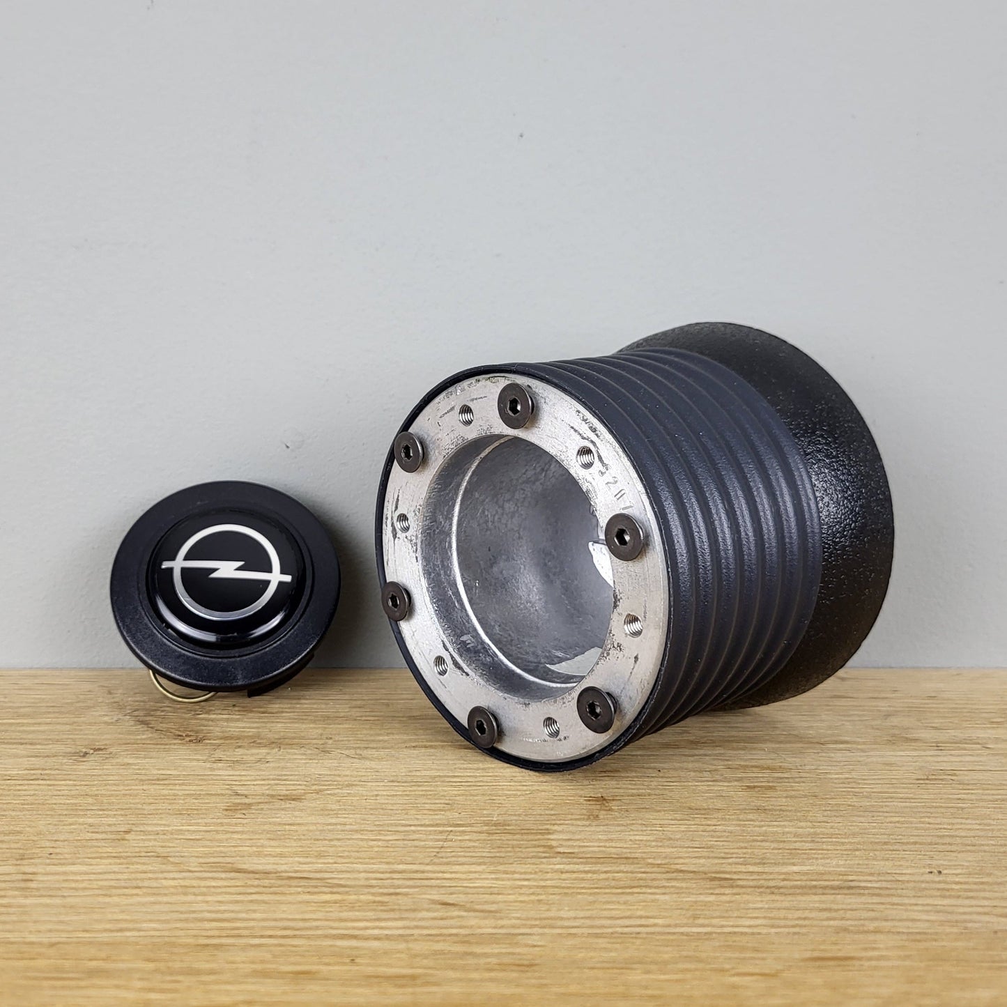 Opel Vectra B-series steering wheel hub adapter kit QSP QS-N5207 (1995-2002)