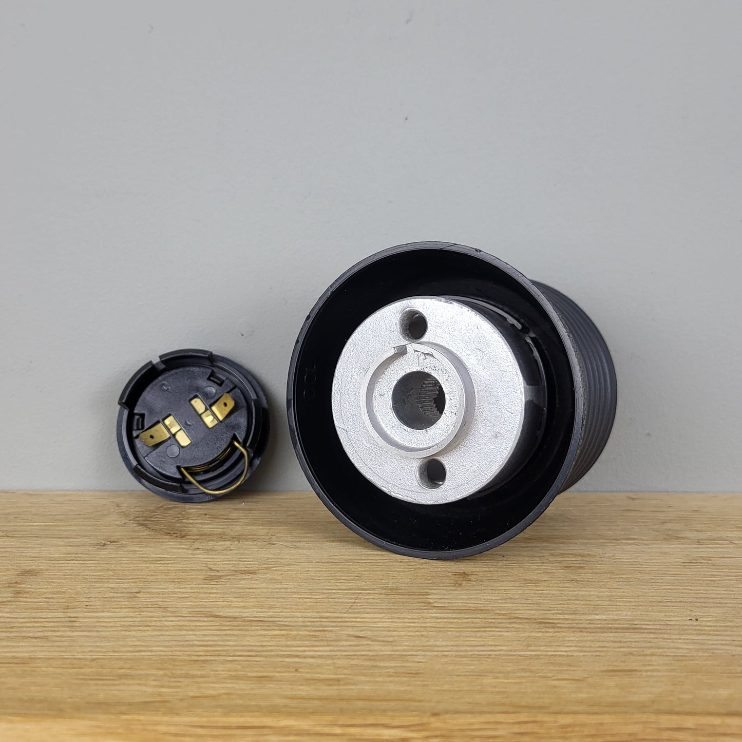 Opel Vectra B-series steering wheel hub adapter kit QSP QS-N5207 (1995-2002)