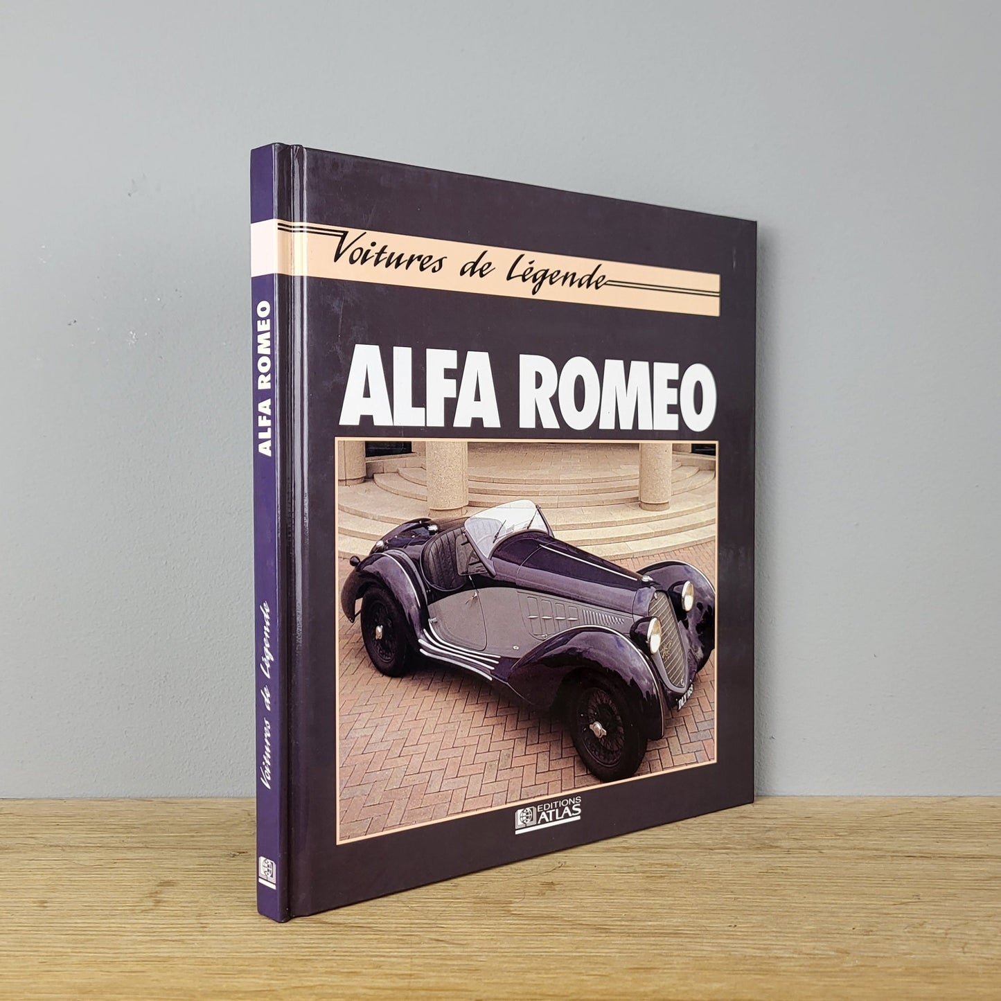 Alfa Romeo - Voitures de Légende - John Tipler (1992)
