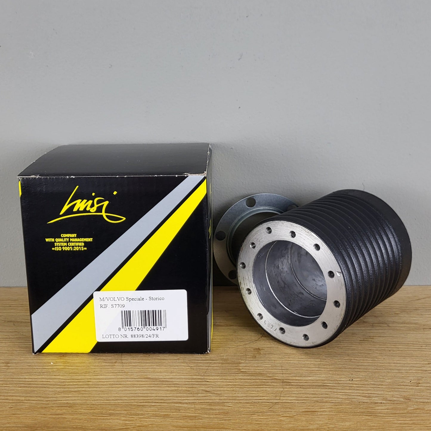 Volvo 66 steering wheel hub adapter Luisi S7709 (NEW)