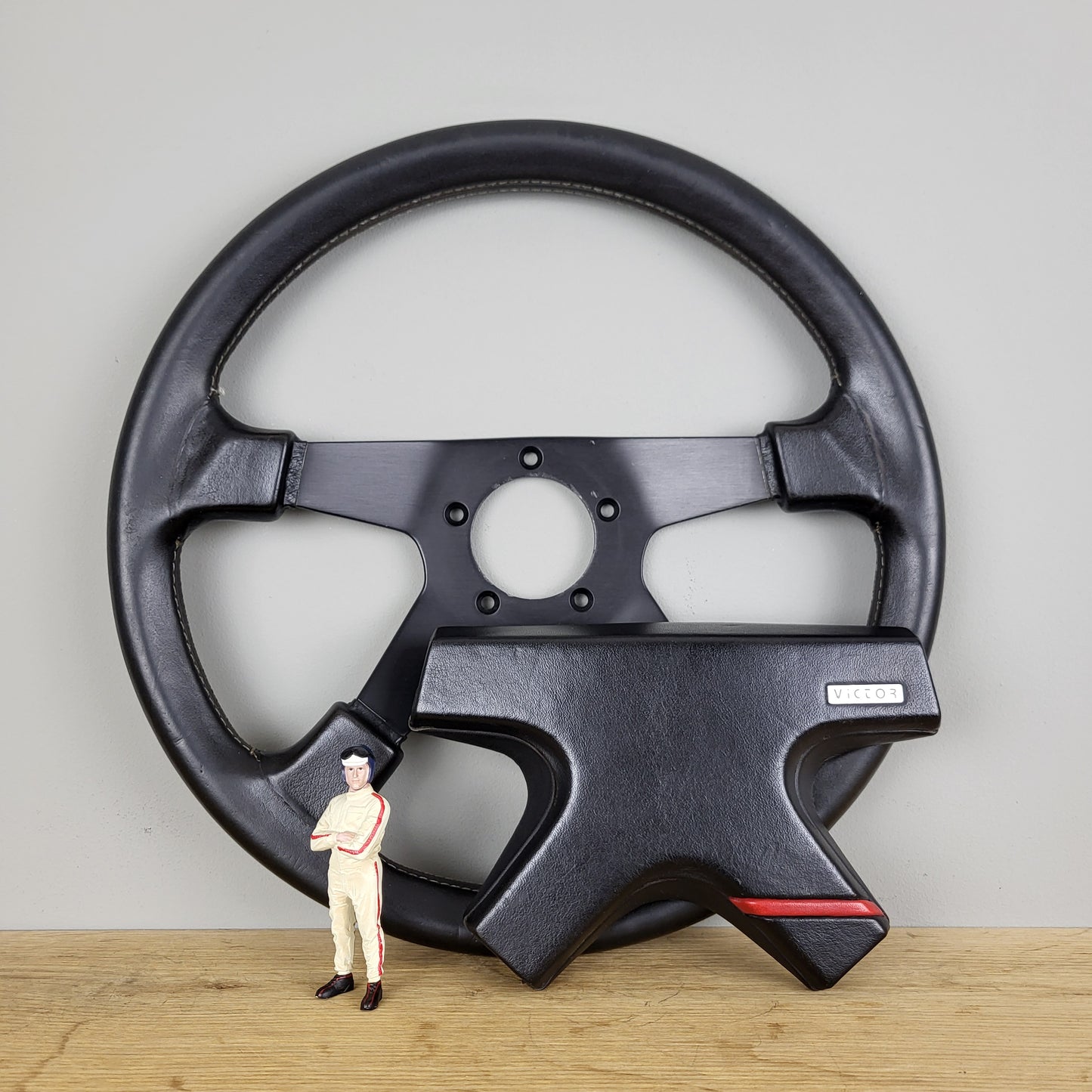 Victor Sport leather steering wheel (1988)