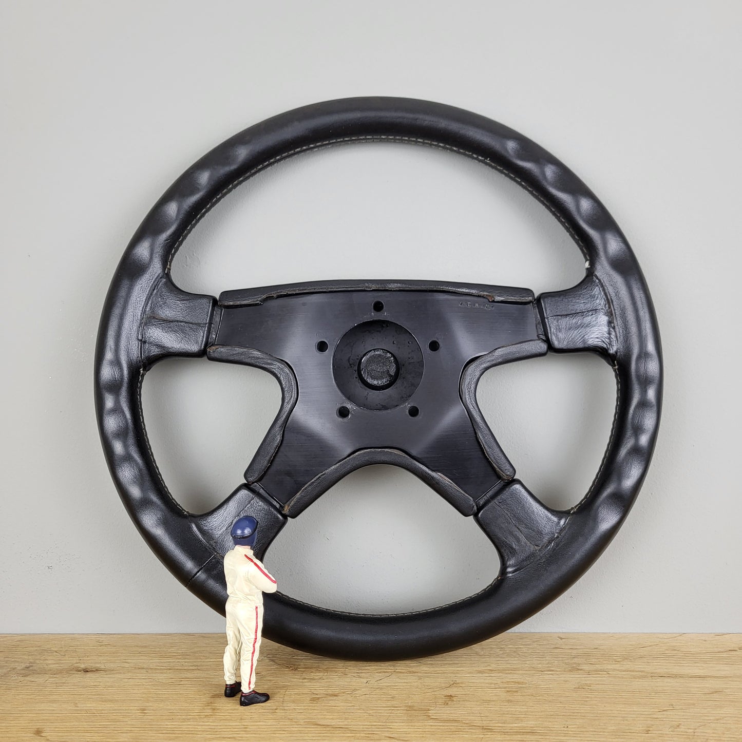 Victor Sport leather steering wheel (1988)