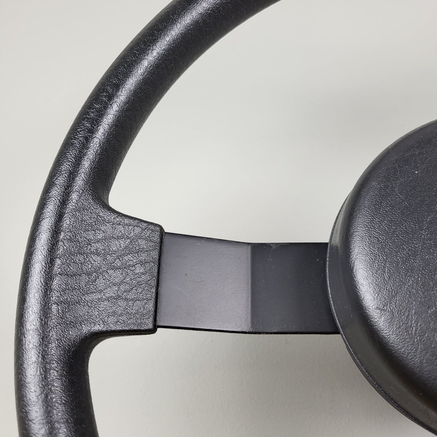 Alfa Romeo 75 Gallino C.P. steering wheel (1985)