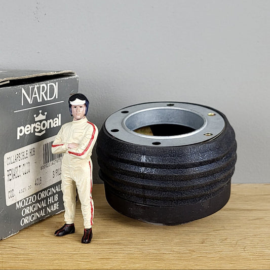 Renault Twingo / Clio steering wheel hub adapter kit Nardi 4018 (NOS)