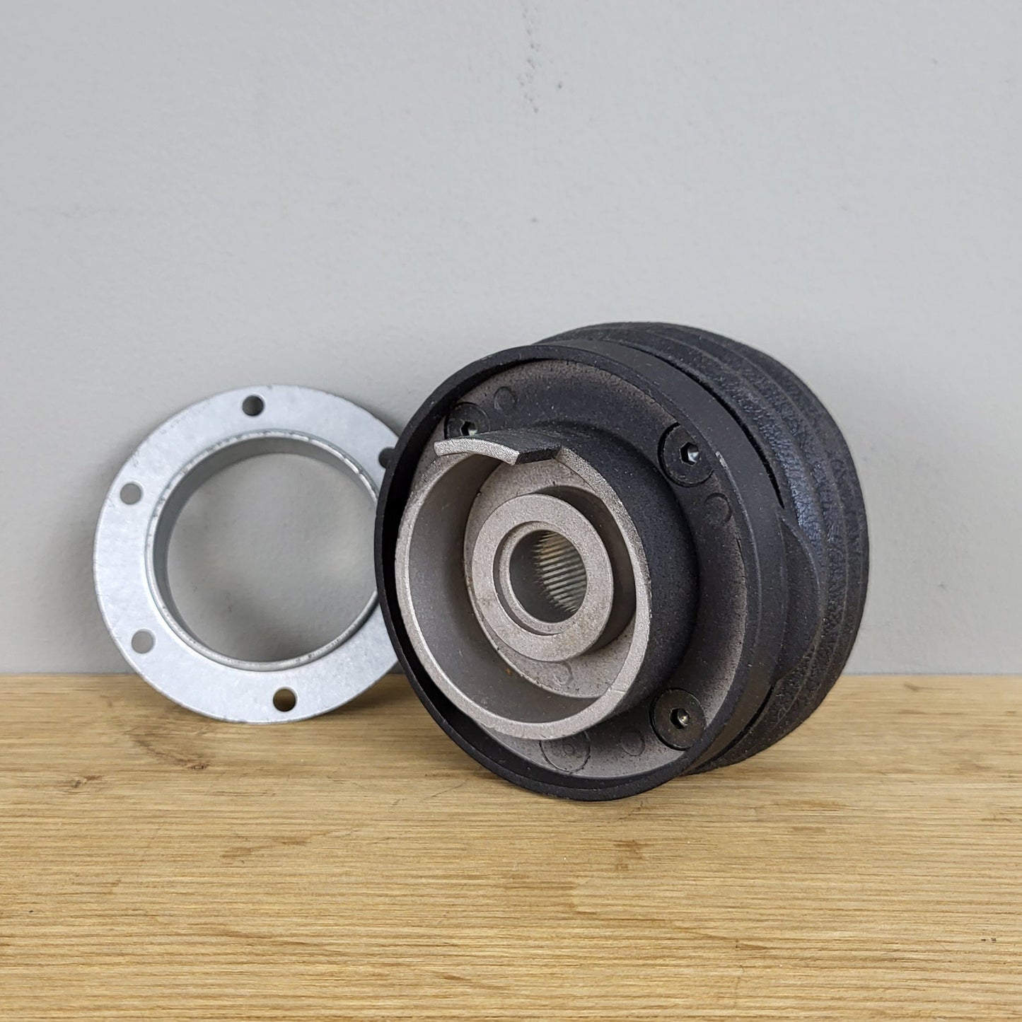 Renault Twingo / Clio steering wheel hub adapter kit Nardi 4018 (NOS)