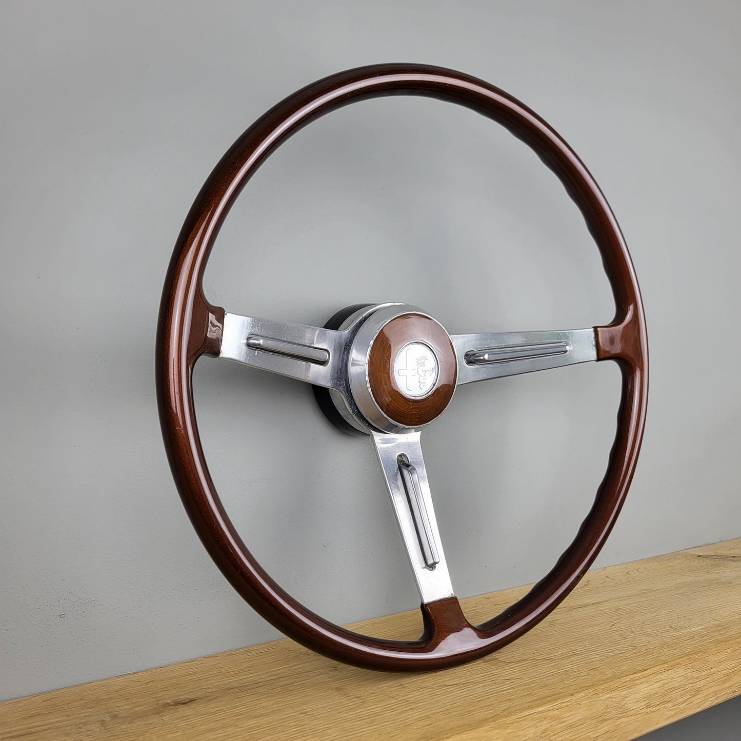 Alfa Romeo Giulia Super Biscione / 1750 Berlina / GTV steering wheel (1970)
