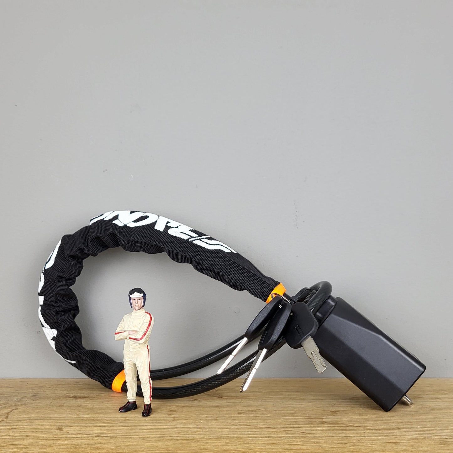 Simoni Racing anti-theft steering lock