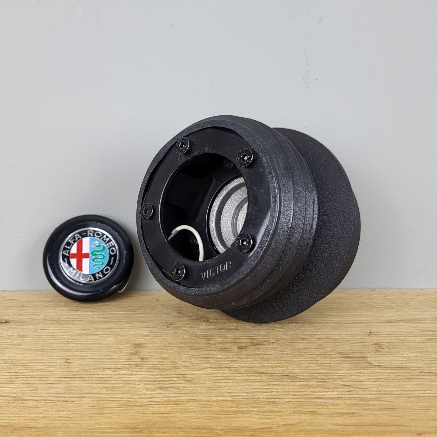 Alfa Romeo 145 / 146 / 155 / Lancia Dedra / Fiat Tipo / Fiat Tempra steering wheel hub adapter kit Victor M315