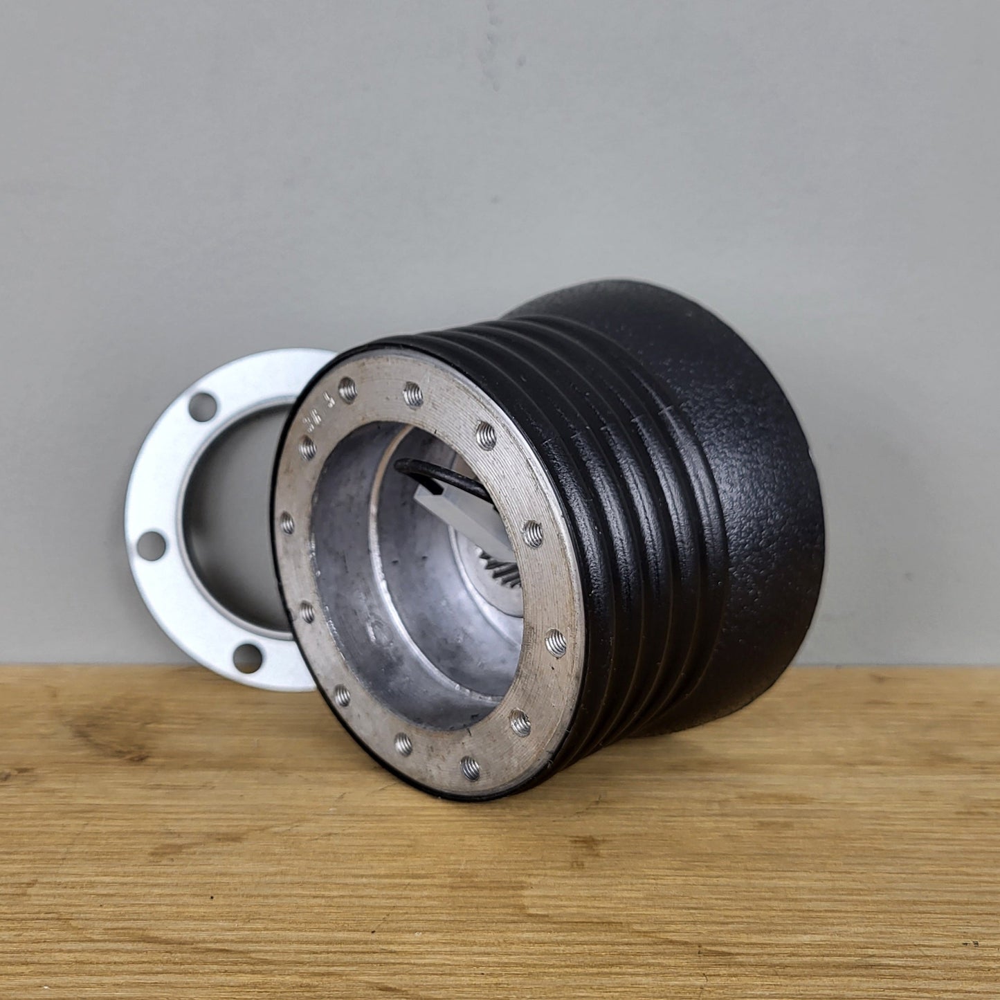 Lancia Beta Coupe / Spider / HPE / Gamma / Saab-Lancia 600 steering wheel hub adapter kit Luisi S3805 (NEW)