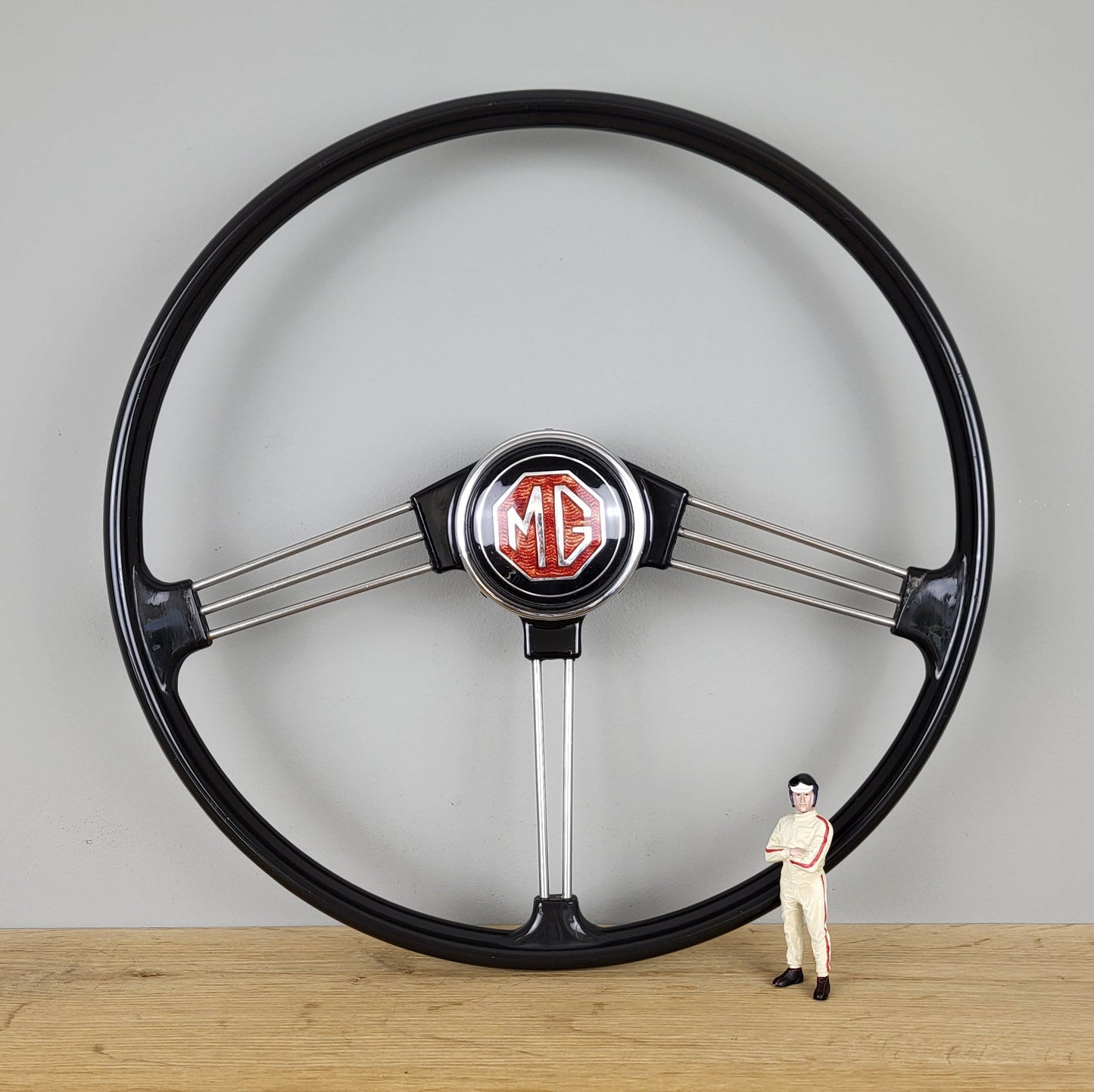 MGB Mk1 banjo spoke steering wheel (1964)