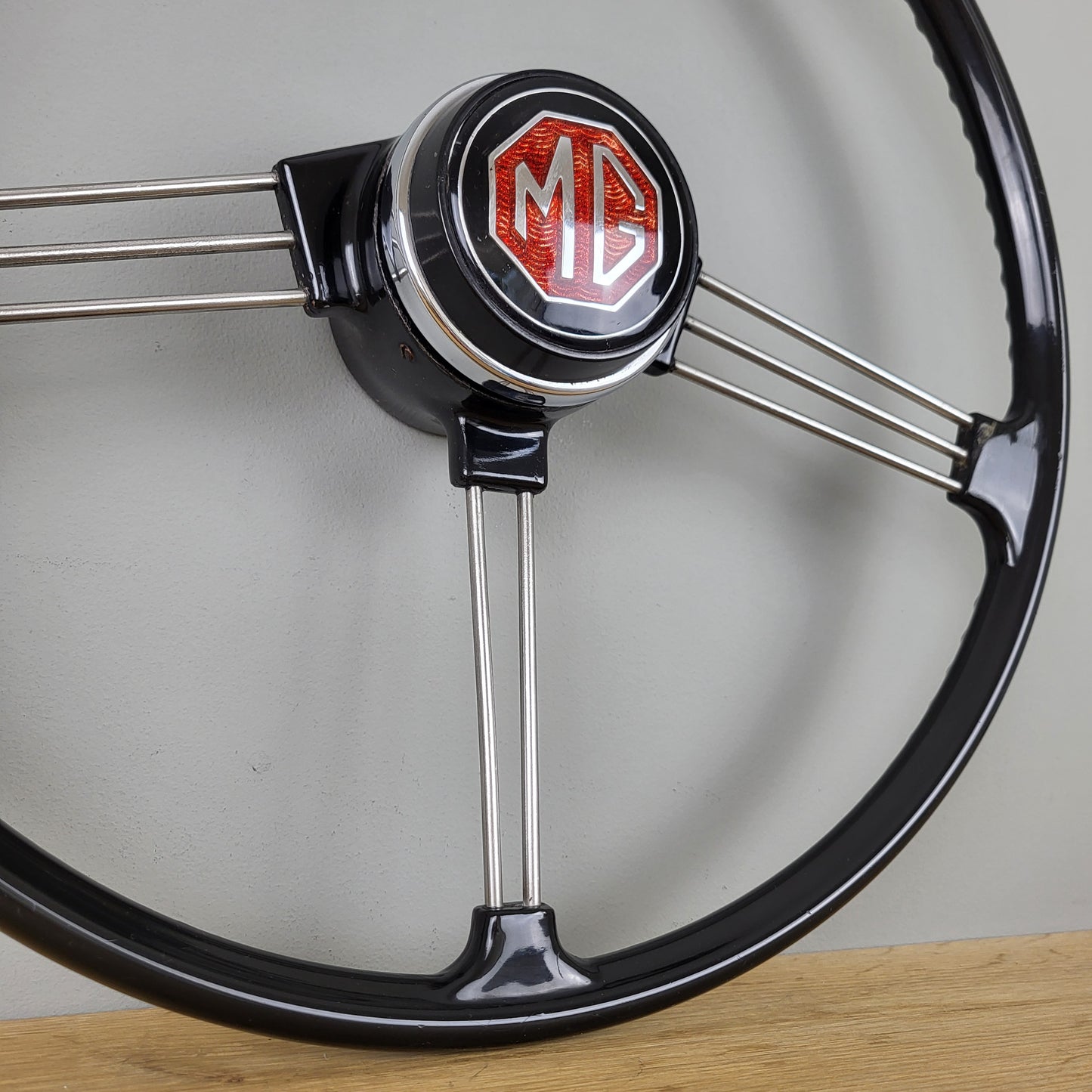 MGB Mk1 banjo spoke steering wheel (1964)