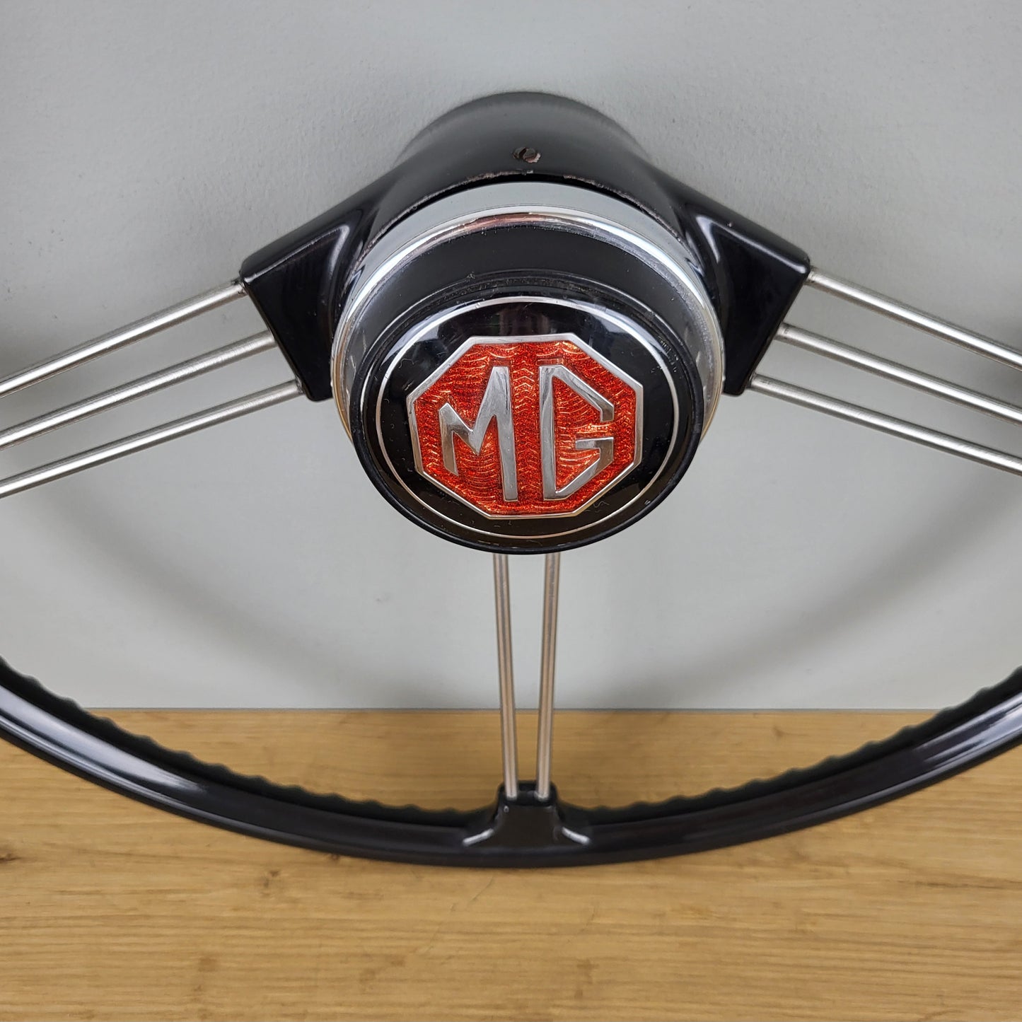 MGB Mk1 banjo spoke steering wheel (1964)