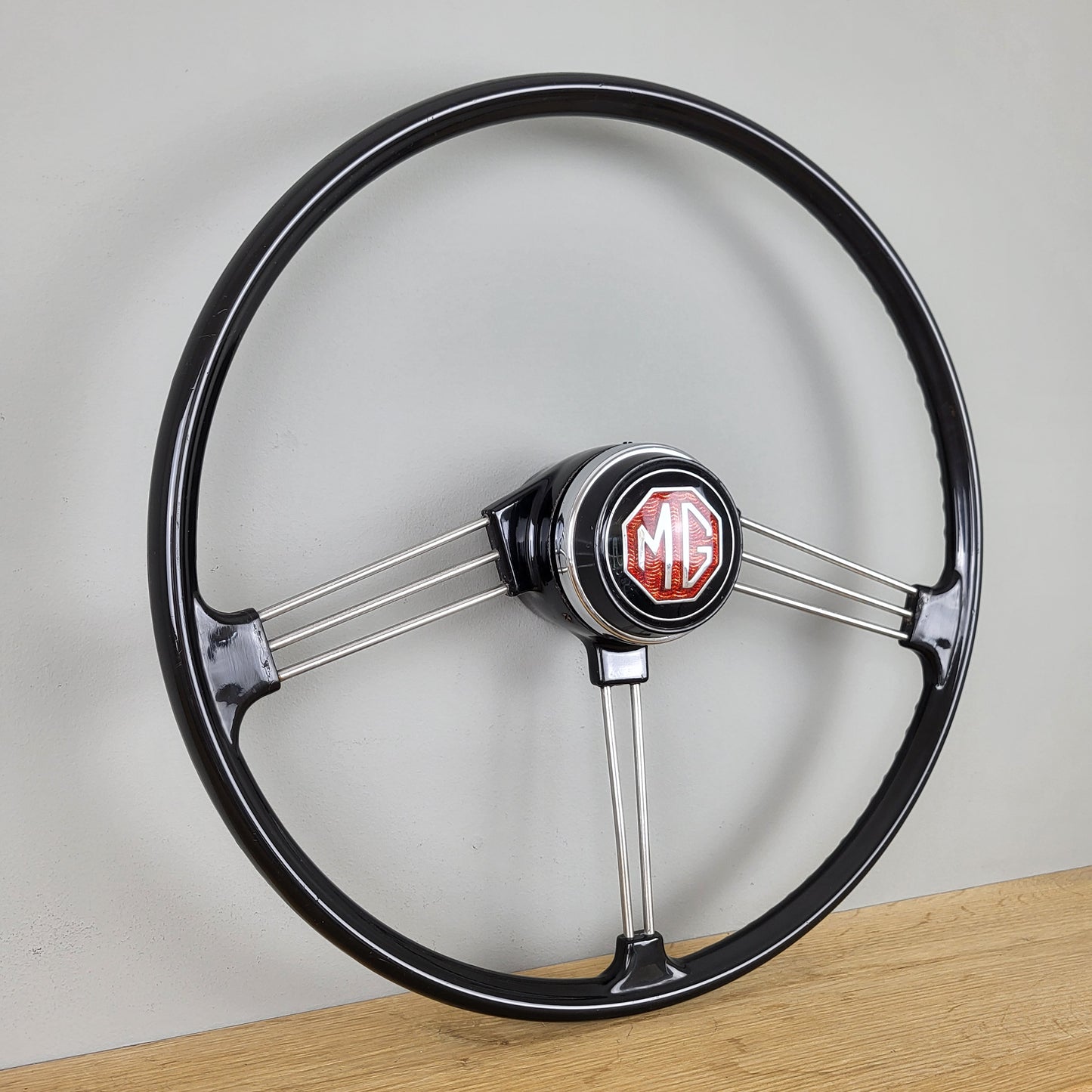 MGB Mk1 banjo spoke steering wheel (1964)