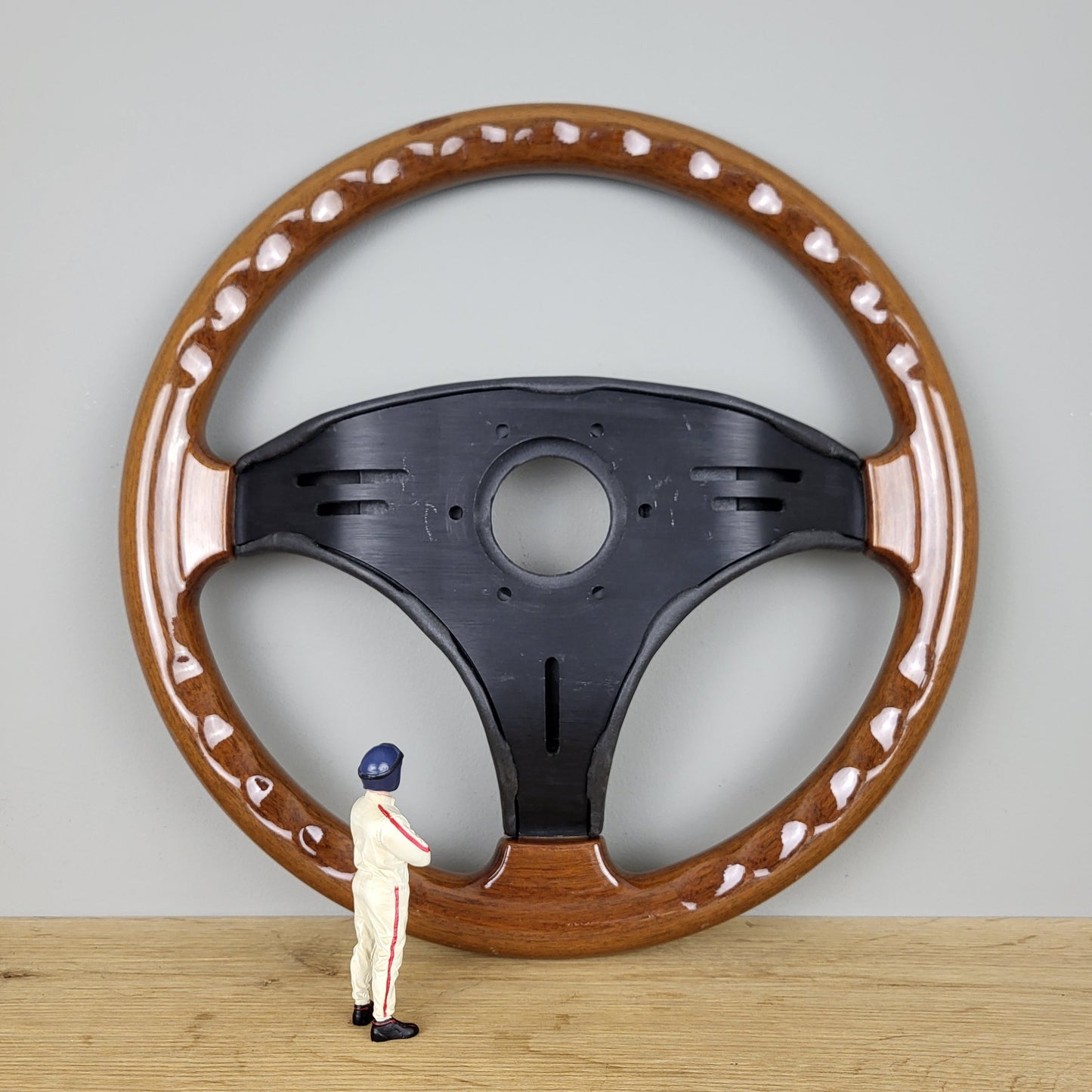 Luisi Classico wooden steering wheel (1990)