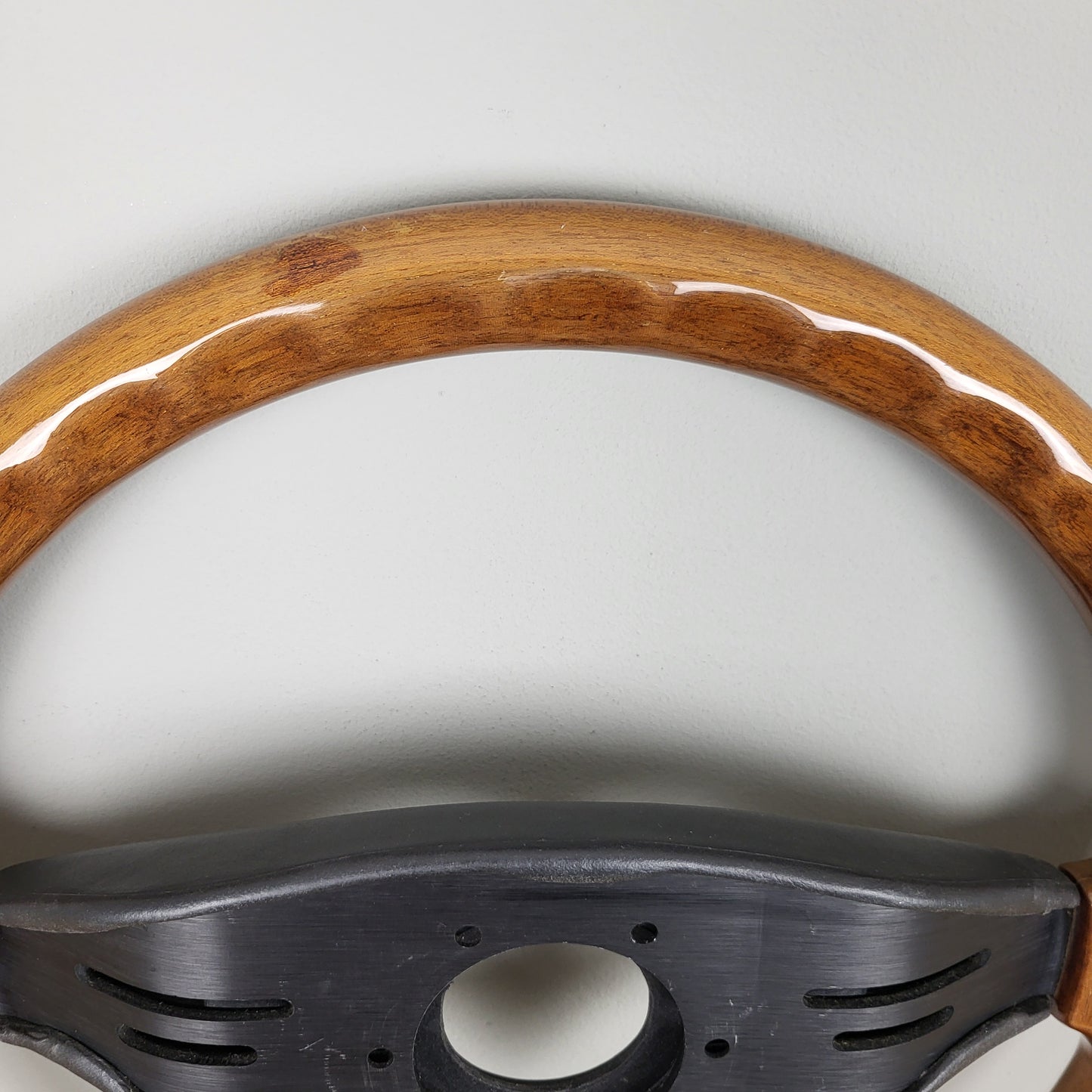 Luisi Classico wooden steering wheel (1990)