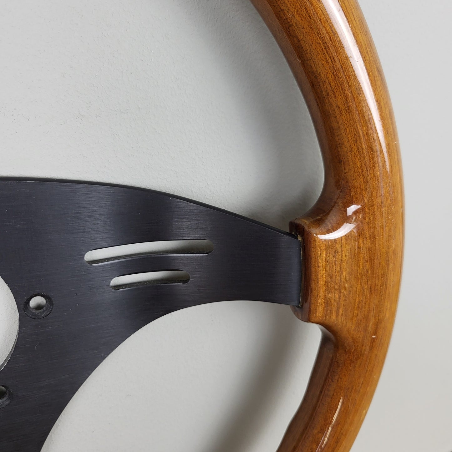 Luisi Classico wooden steering wheel (1990)