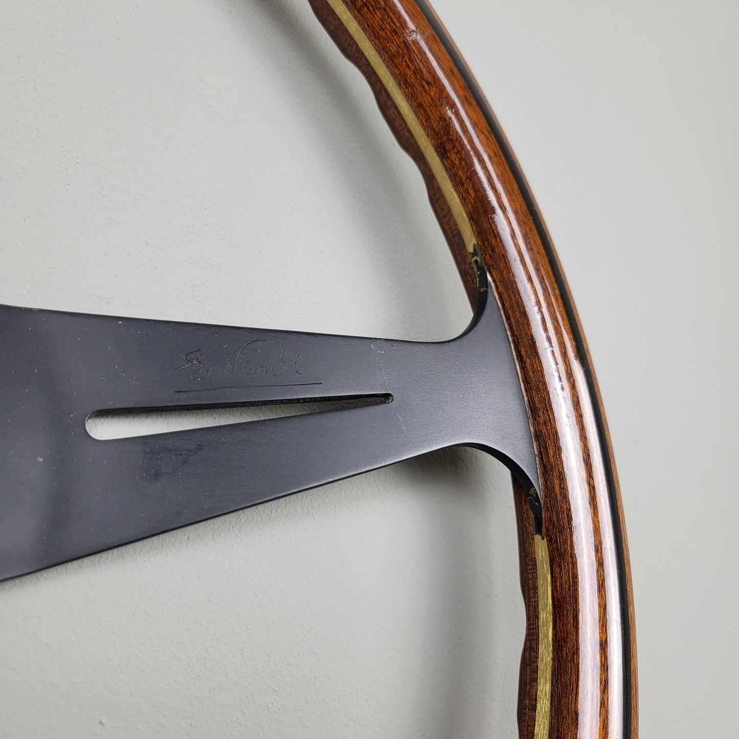 Nardi Classico mahogany wood steering wheel - black spokes (1978)