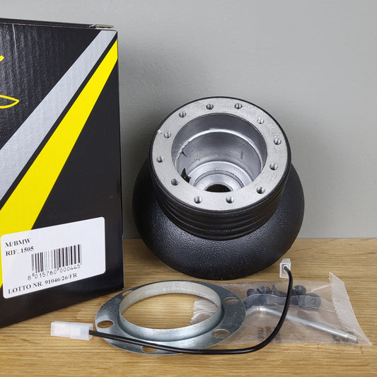 BMW E36 3-Series / E31 8-series steering wheel hub adapter kit Luisi 1505 (NEW)
