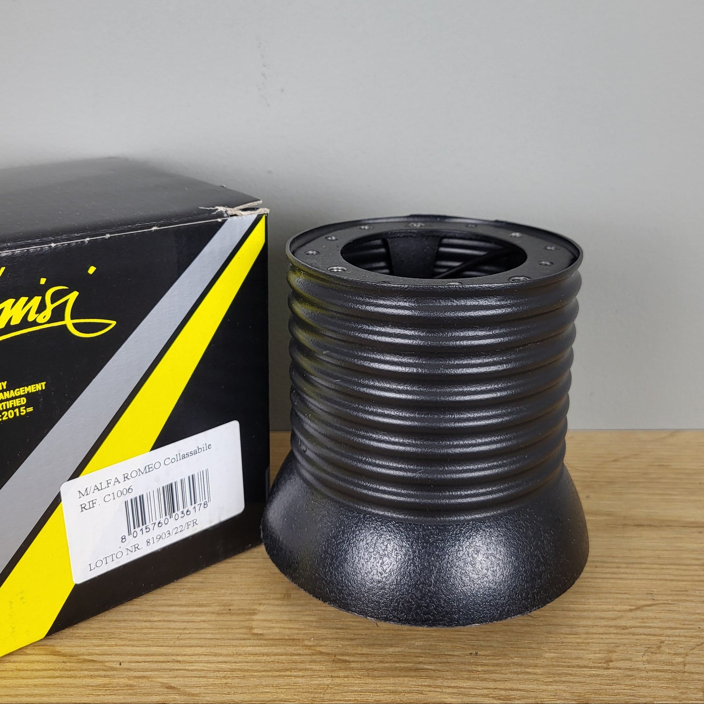Alfa Romeo 116 series Giulietta / Alfetta / GTV 2000 / GTV6 / GTV 916 steering wheel hub adapter kit Luisi C1006 (NEW)